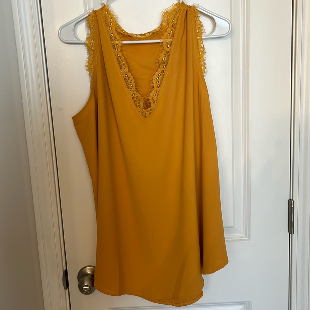 NWOT Lace Tank